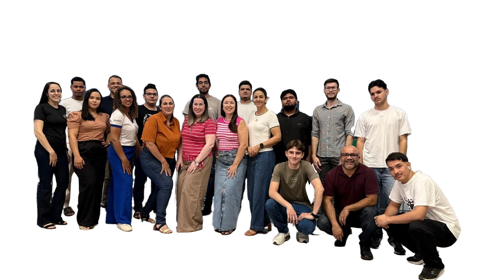 Equipe TDIC reunida na fotografia de destaque da primeira edição.